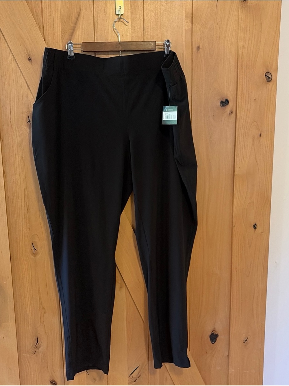 NWT Eddie Bauer Departure Pants Black Women’s XXL Travel Hiking Lightweight